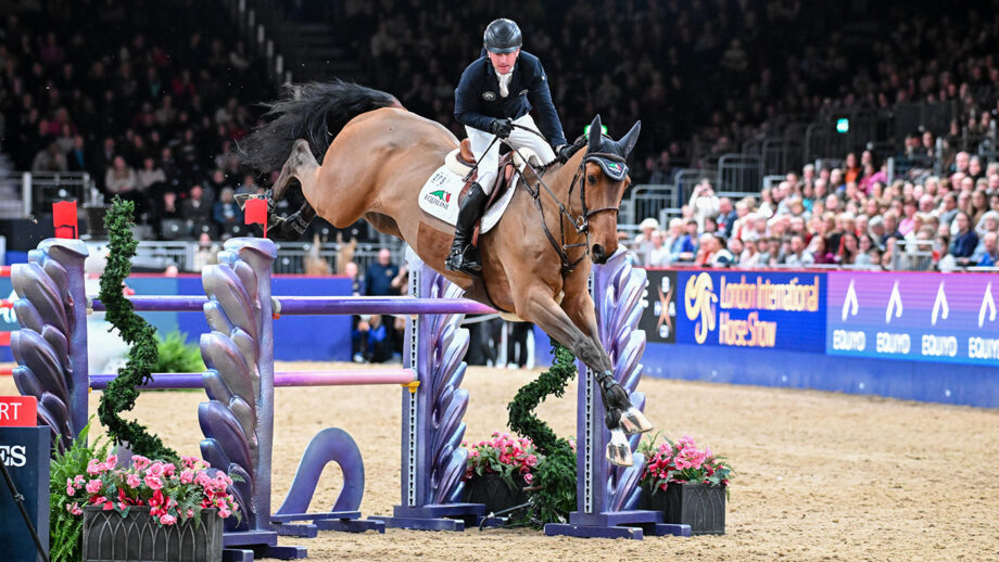 London Horse Show showjumping – Darragh Kenny takes a win on Chaccossini