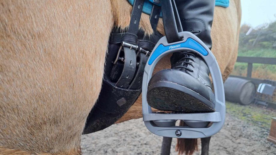 Flex-on Green Composite stirrups foot in stirrup