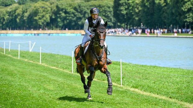 German rider Michael Jung has taken the leader following the Paris Olympic cross-country.