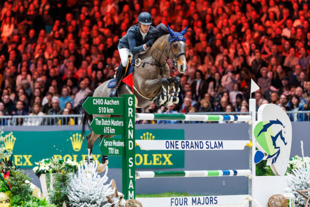 Harrie Smolders and Monaco win the Rolex grand prix of Geneva, making them the Dutch showjumper the new contender for the Rolex Grand Slam of Showjumping.