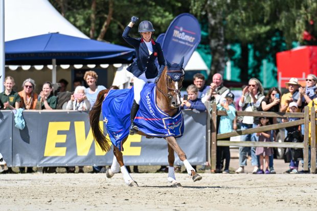 The Luhmühlen Horse Trials CCI4*-S results were topped by British rider Yasmin Ingham and Banzai Du Loir (pictured).